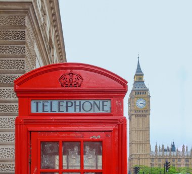 Londra telefon kulübesi