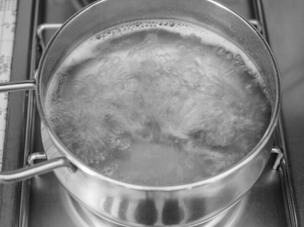 Boiling pasta
