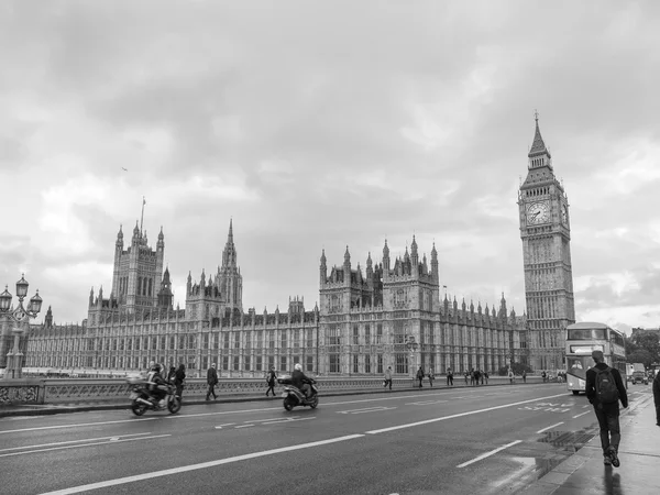 Blanco y negro Westminster Bridge Londres — Foto de Stock