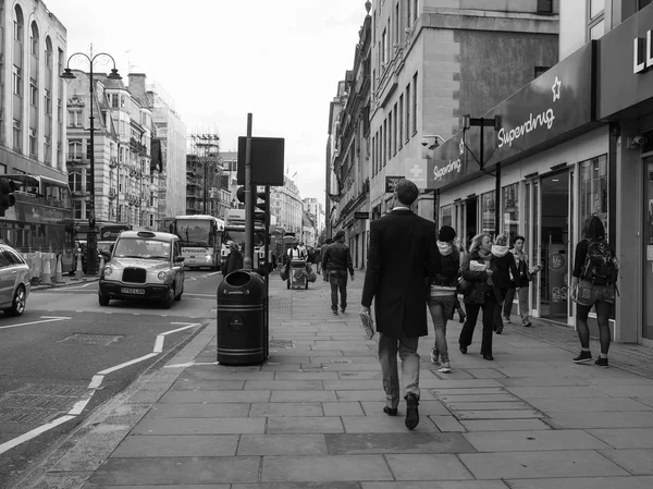 Schwarz-weiß der Strang, London — Stockfoto