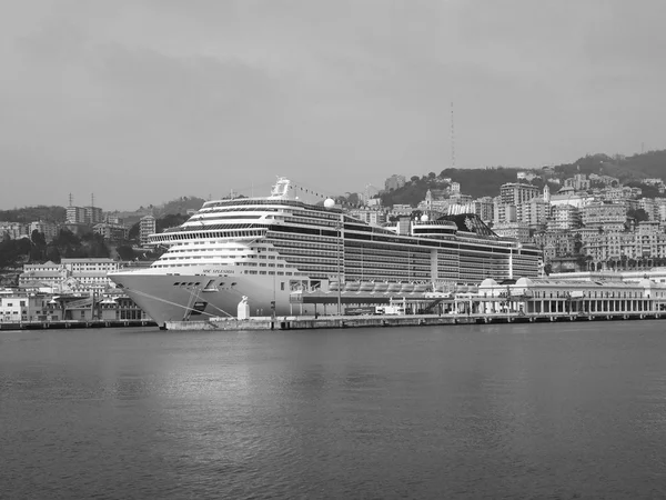 Porto Vecchio in bianco e nero vecchio porto di Genova — Foto Stock