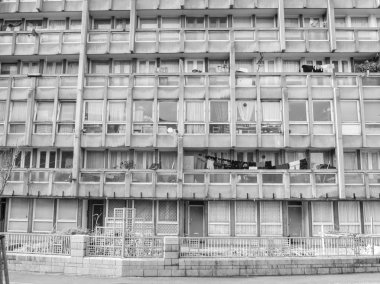 siyah-beyaz robin hood gardens Londra