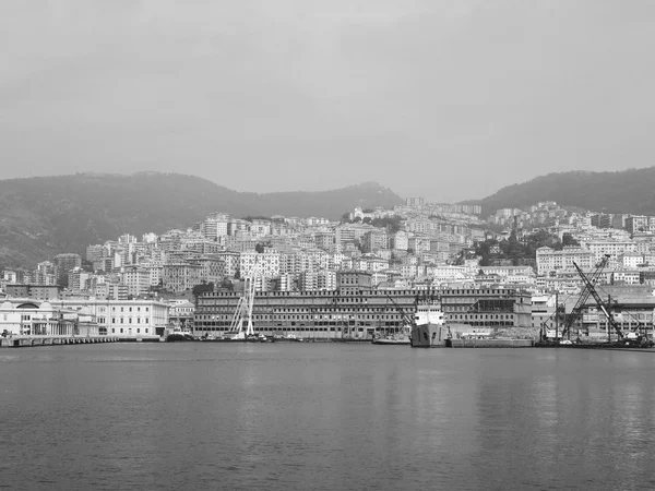 Fekete-fehér porto vecchio régi kikötő, Genova — Stock Fotó