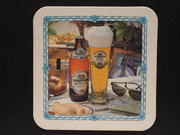 Cerveza bebida posavasos —  Fotos de Stock