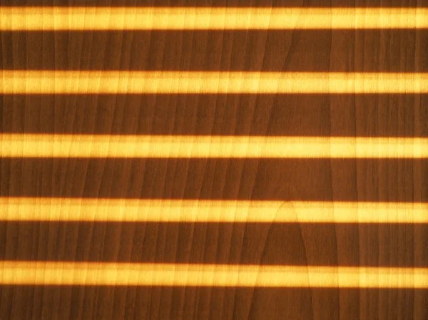 Slunečního záření přes závěrky — Stock fotografie