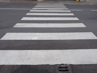 Zebra geçiş işareti