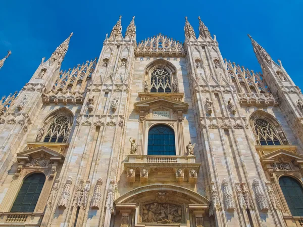 Katedral i Milano – stockfoto