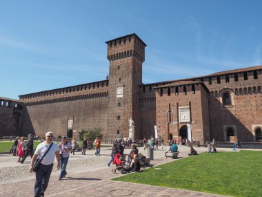 Milano 'daki Sforza kalesi