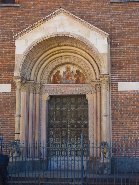 Sant Eustorgio kerk Milaan — Stockfoto