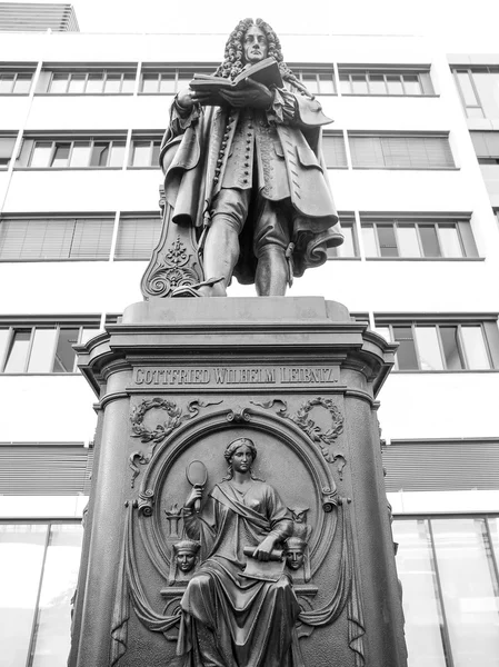 Leibniz Denkmal Leipzig — Stock Photo, Image