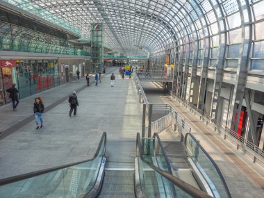 Torino porta susa istasyonu