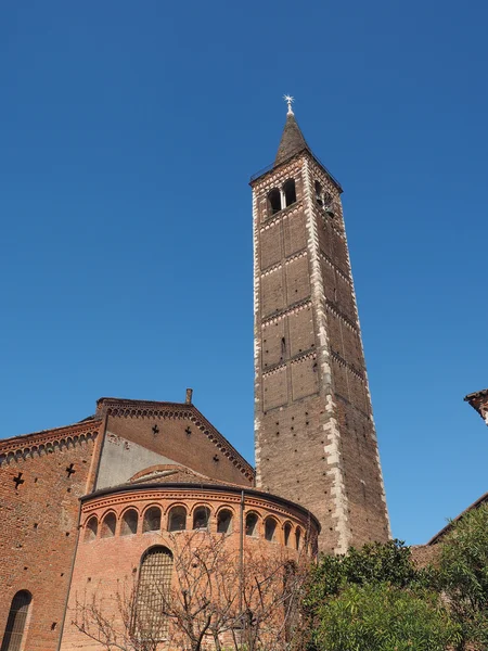 Sant eustorgio igreja milan — Fotografia de Stock