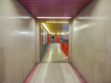 Milan metro istasyonu