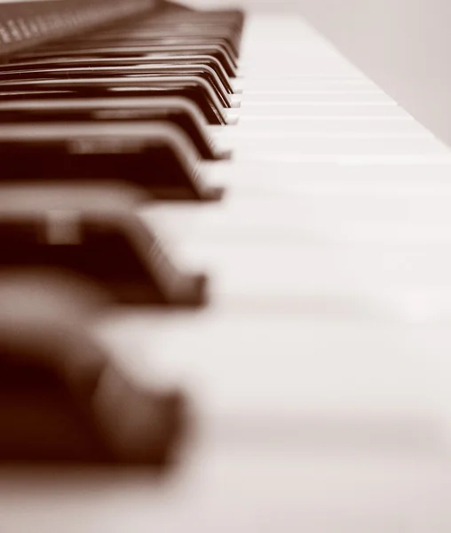 Музыкальная клавиатура — стоковое фото