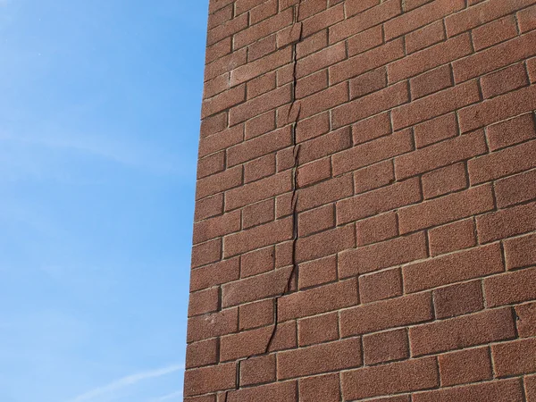 Cracked wall — Stock Photo, Image