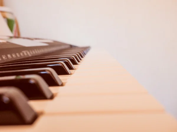 Retro look Music keyboard — Stock Photo, Image