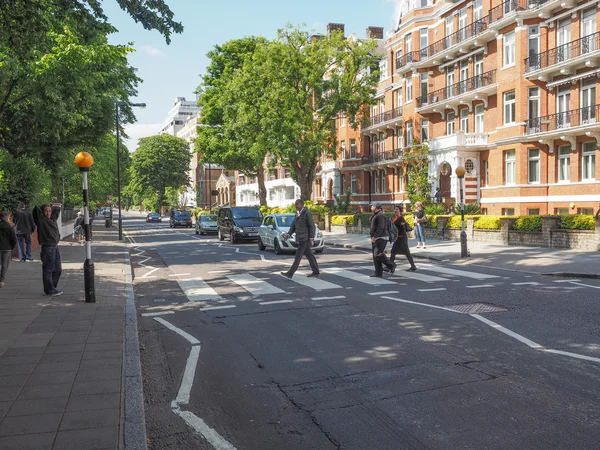 Abbey road crossing i london — Stockfoto