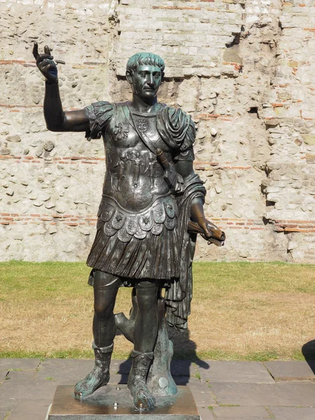 Trajanus standbeeld in Londen — Stockfoto