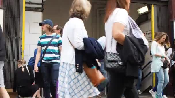Personas en Oxford Street — Vídeo de stock