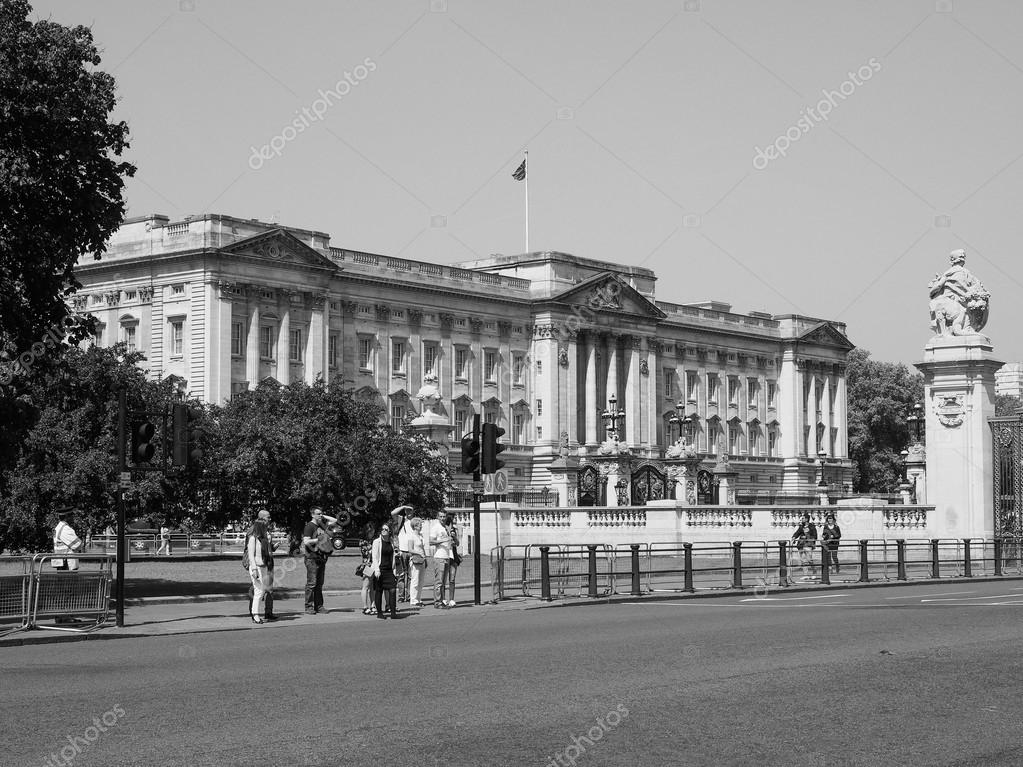 Czarno-biały Pałac buckingham w Londynie - Zdjęcie ...