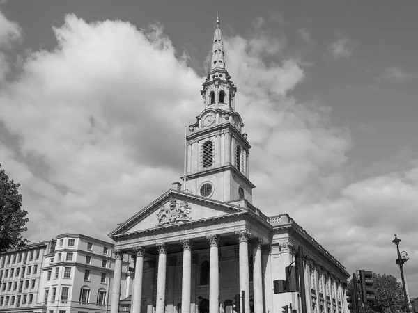 Black and white St Martin church in London — Stock Photo, Image