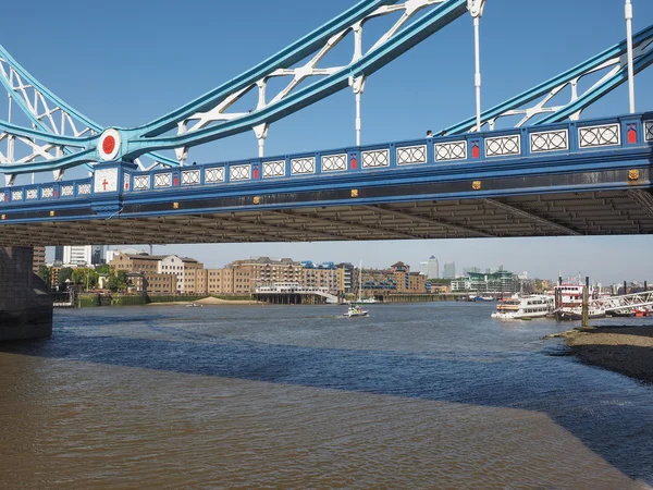 Tower Bridge in London — Stock Photo, Image