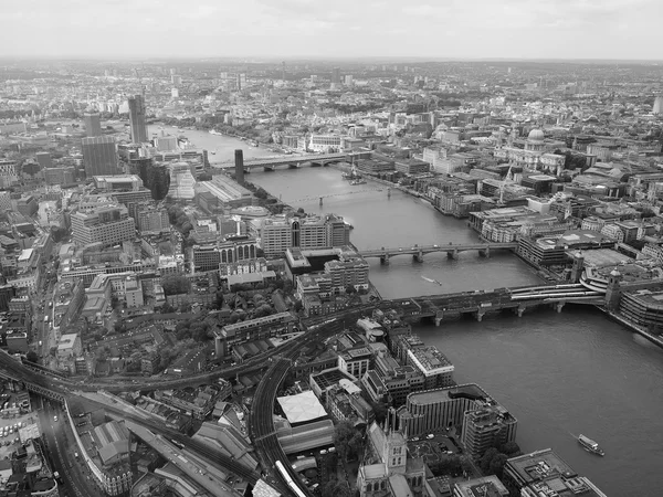 Černobílý letecký pohled na Londýn — Stock fotografie
