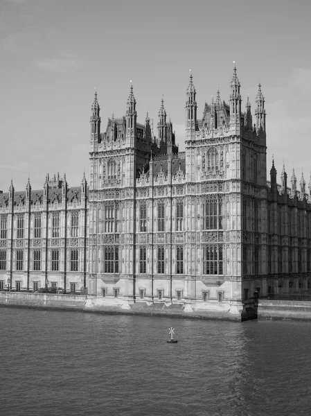 Black and white Houses of Parliament in London — Stock Photo, Image