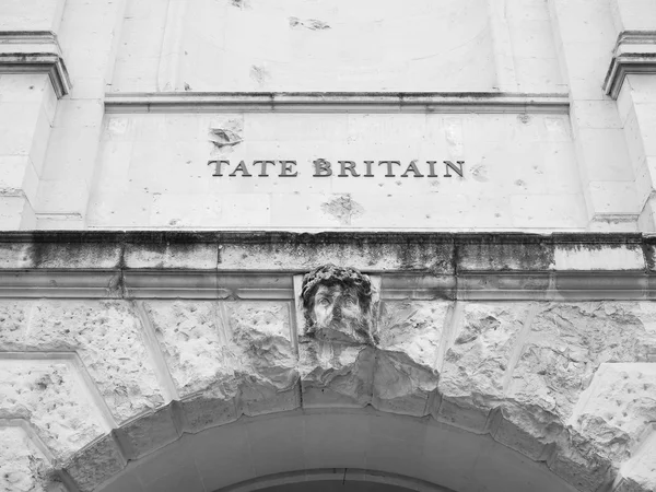 Svart och vitt Tate Britain i London — Stockfoto