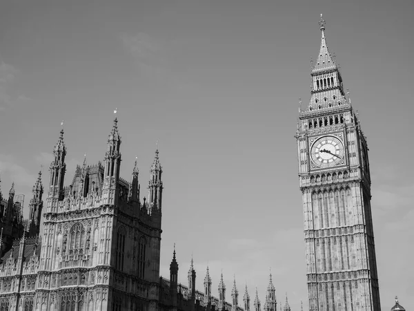 Μαύρο και άσπρο κτίρια του Κοινοβουλίου στο Λονδίνο — Φωτογραφία Αρχείου
