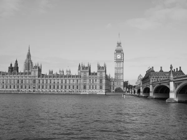 Black and white Houses of Parliament in London — Stock Photo, Image