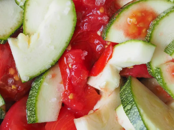 Zucchini mit Tomaten — Stockfoto