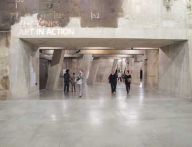 Londra Tate Modern tanklarda