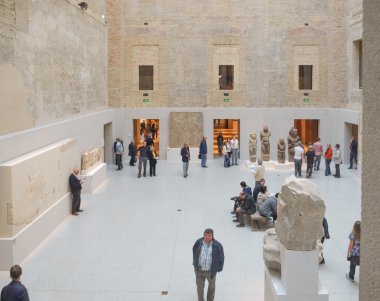 Berlin'de Neues Museum