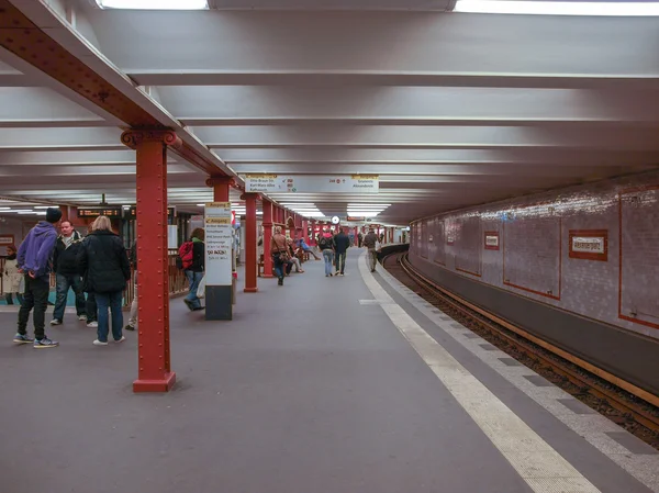 Alexander Platz Bahnhof in Berlin — Stockfoto