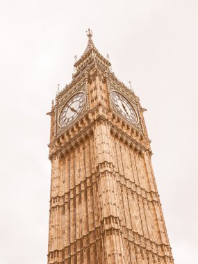 Retro Big Ben Londra'da arıyorsunuz