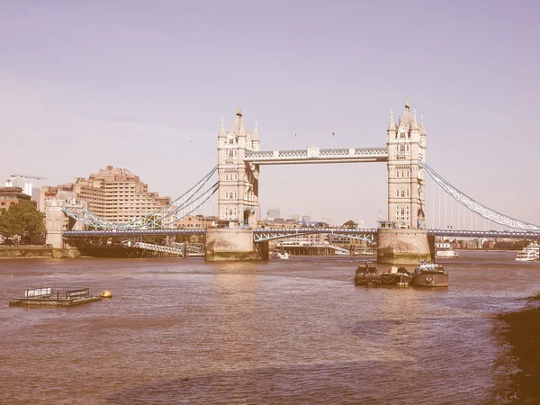 Retro patrząc Tower Bridge w Londynie — Zdjęcie stockowe