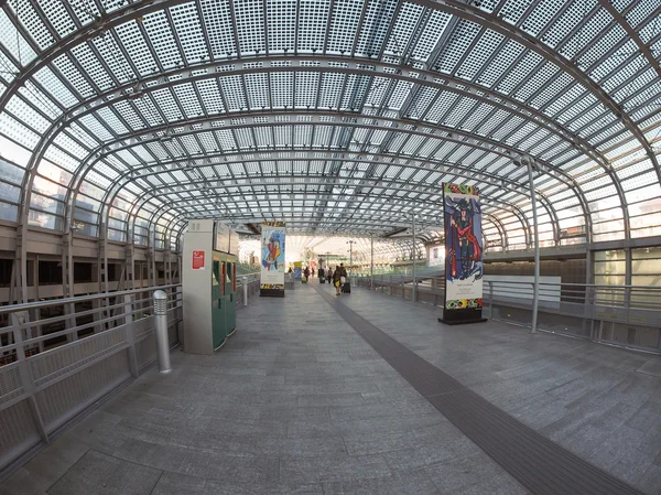 Porta Susa istasyonu gezginler Turin — Stok fotoğraf