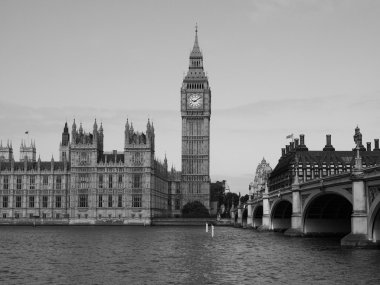 Siyah ve beyaz Houses of Parliament Londra'da