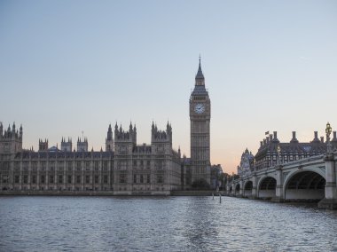 Londra 'daki parlamento binaları