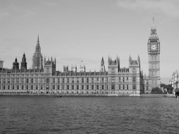 Gedung Parlemen hitam-putih di London — Stok Foto