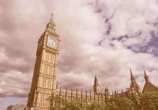 Chambres du Parlement à l'aspect rétro à Londres — Photo