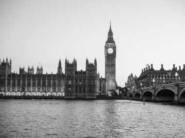 Siyah ve beyaz Houses of Parliament Londra'da