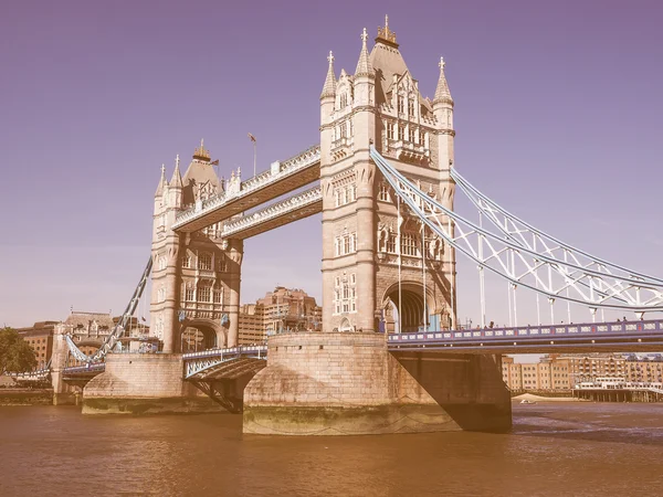 Retro looking Tower Bridge in London — Stock Photo, Image
