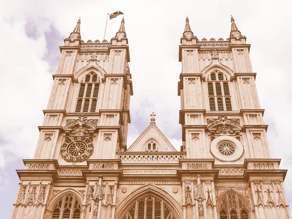 Retro Westminster Abbey op zoek in Londen — Stockfoto