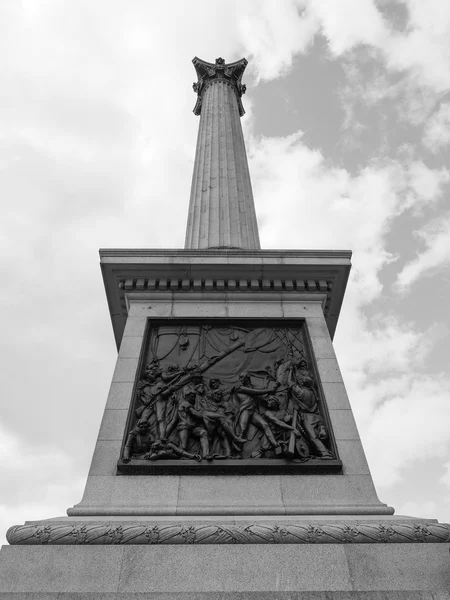 Colonna Nelson in bianco e nero a Londra — Foto Stock