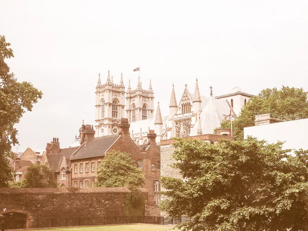 Retro Westminster Abbey op zoek in Londen — Stockfoto