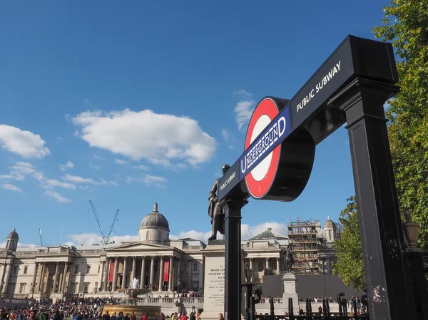 Trafalgar plein in Londen — Stockfoto