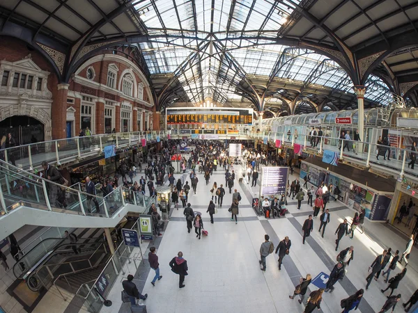 Liverpool Street station in London — Stock Photo, Image