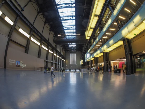 Tate Modern Turbine Hall в Лондоне — стоковое фото